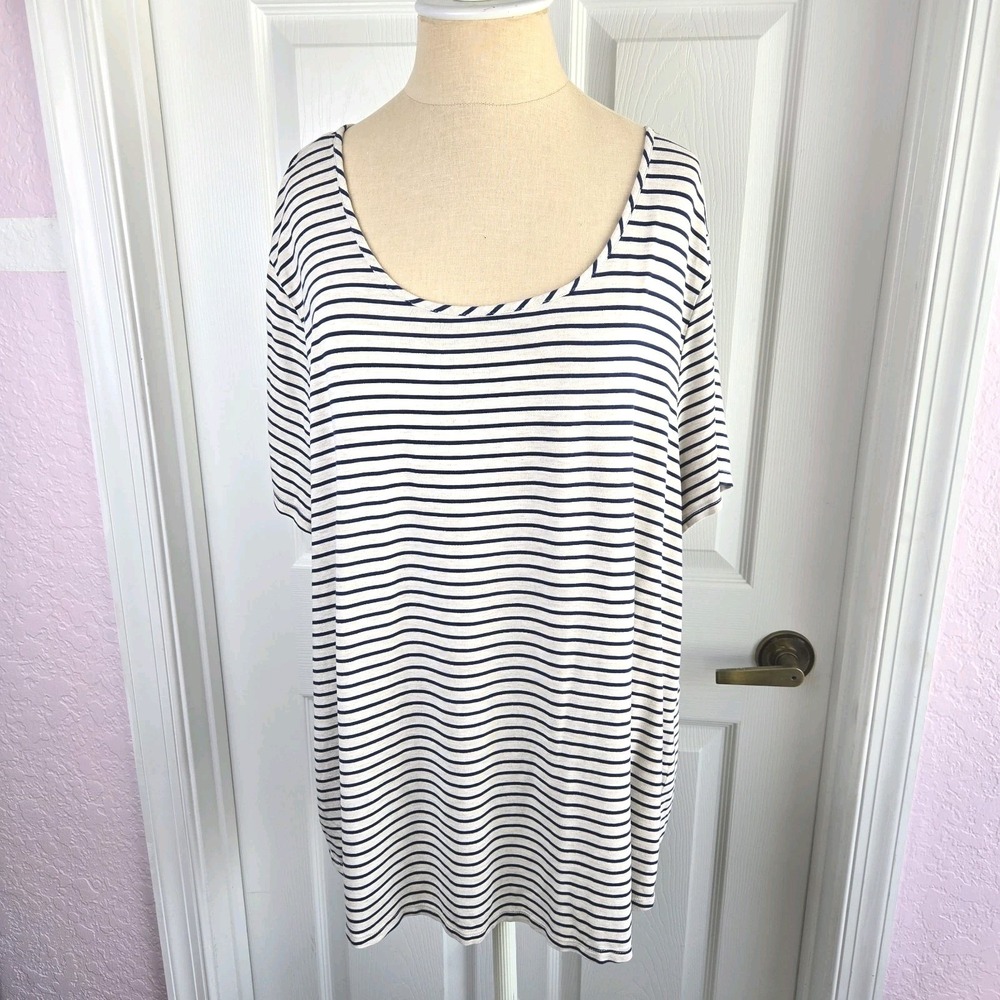 Chico's Blue And White Striped Scoop‎ Neck T-shirt SIze 4 XXL Short Sleeves